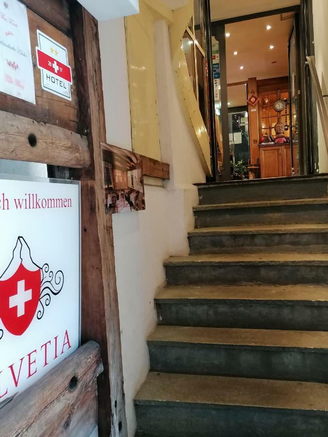 Petit Helvetia Budget Hotel เซอร์แมท ภายนอก รูปภาพ